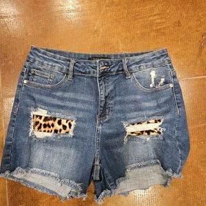 Womens Judy Blue Jean shorts